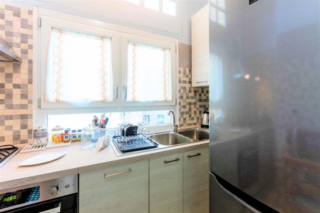Hostly - Art & Color Midtown - 3br 2ba * Rom